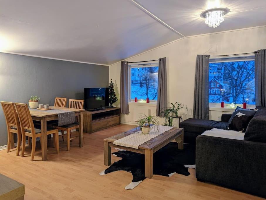Nice And Quiet Apartment In City Centre Tromsø Exterior foto